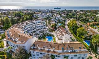 Apartamento contemporáneo reformado a poca distancia de todos los servicios y de la playa en Nueva Andalucía, Marbella 74644 