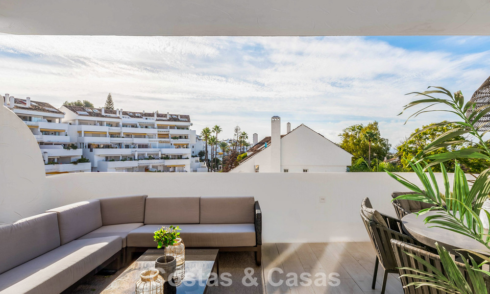 Apartamento contemporáneo reformado a poca distancia de todos los servicios y de la playa en Nueva Andalucía, Marbella 74649
