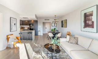 Apartamento contemporáneo reformado a poca distancia de todos los servicios y de la playa en Nueva Andalucía, Marbella 74652 