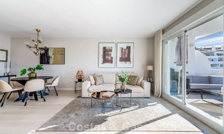 Apartamento contemporáneo reformado a poca distancia de todos los servicios y de la playa en Nueva Andalucía, Marbella 74654 