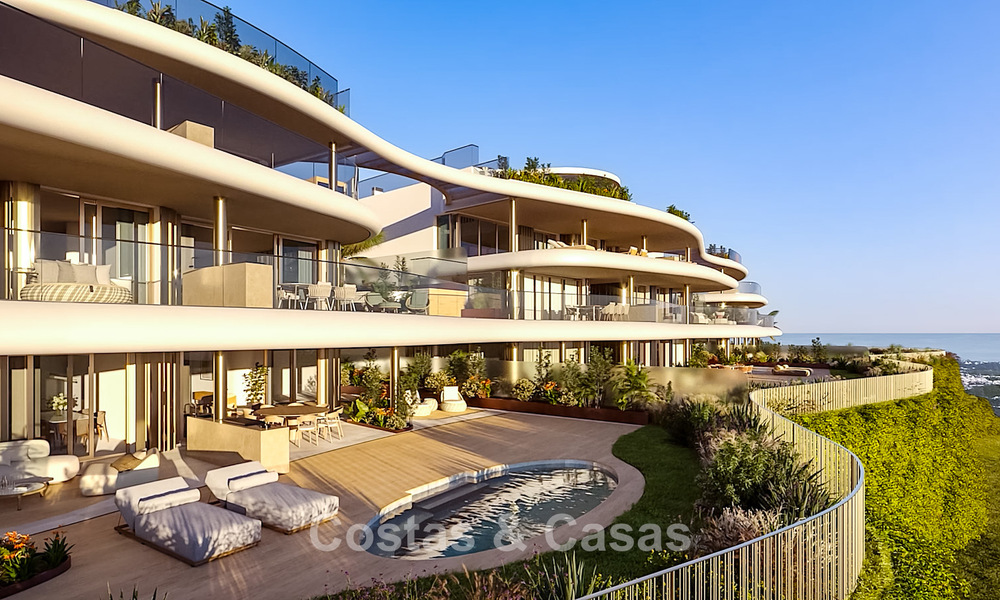 Nuevo en el mercado. Apartamentos de estilo vanguardista con fantásticas vistas al mar en venta en Benahavis - Marbella 778326