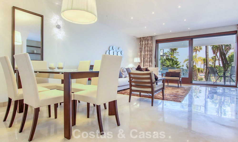 Amplia casa lista para entrar a vivir en venta a un paso del campo de golf en Benahavis - Marbella 773512
