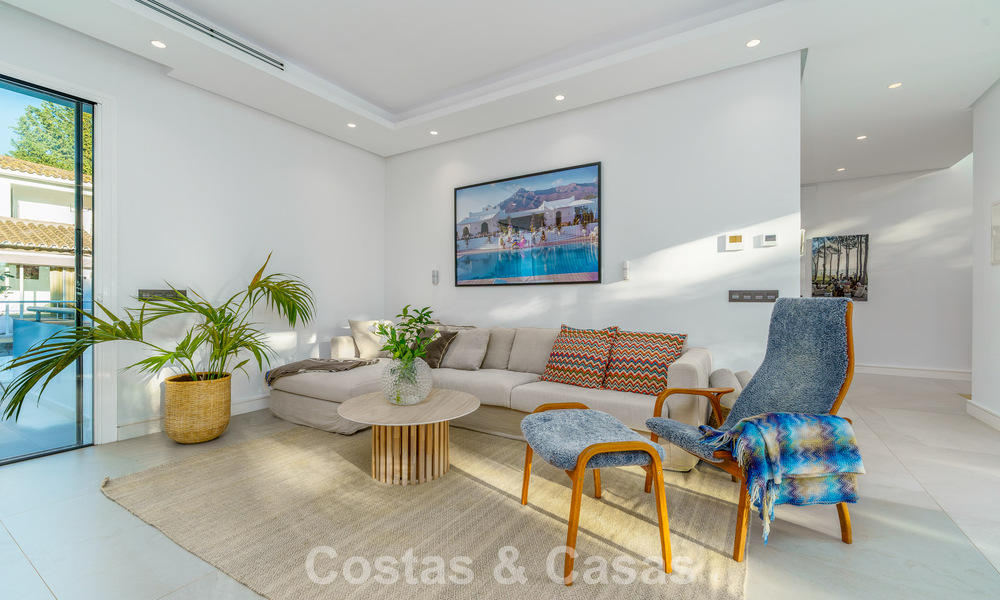 Hermosa villa de lujo con casa de invitados independiente en venta en Nueva Andalucía, Marbella 774057