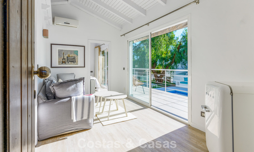 Hermosa villa de lujo con casa de invitados independiente en venta en Nueva Andalucía, Marbella 774066