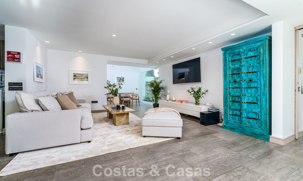 Hermosa villa de lujo con casa de invitados independiente en venta en Nueva Andalucía, Marbella 774077