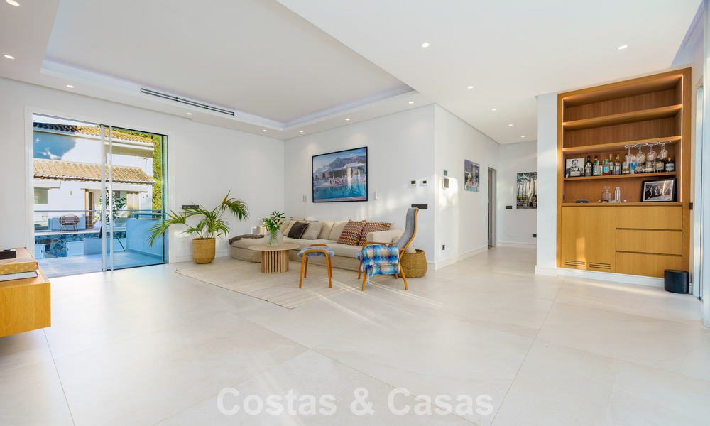 Hermosa villa de lujo con casa de invitados independiente en venta en Nueva Andalucía, Marbella 774083