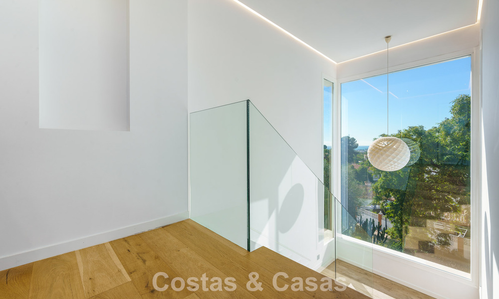 Hermosa villa de lujo con casa de invitados independiente en venta en Nueva Andalucía, Marbella 774088