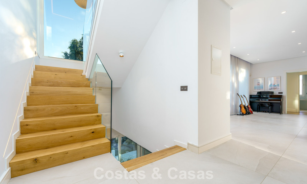 Hermosa villa de lujo con casa de invitados independiente en venta en Nueva Andalucía, Marbella 774089