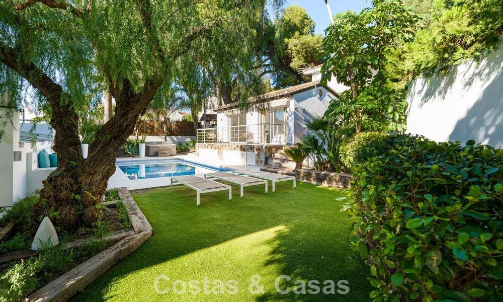 Hermosa villa de lujo con casa de invitados independiente en venta en Nueva Andalucía, Marbella 774100