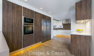 Hermosa villa de lujo con casa de invitados independiente en venta en Nueva Andalucía, Marbella 774103 