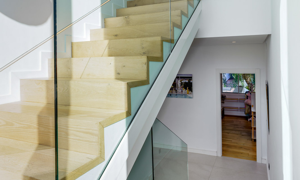 Hermosa villa de lujo con casa de invitados independiente en venta en Nueva Andalucía, Marbella 774105