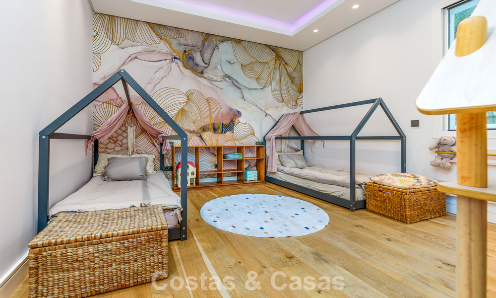 Hermosa villa de lujo con casa de invitados independiente en venta en Nueva Andalucía, Marbella 774111