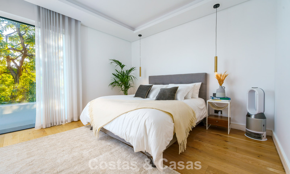 Hermosa villa de lujo con casa de invitados independiente en venta en Nueva Andalucía, Marbella 774114