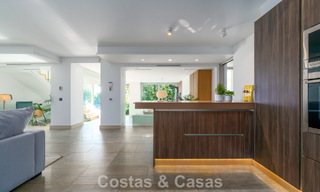 Hermosa villa de lujo con casa de invitados independiente en venta en Nueva Andalucía, Marbella 774117 