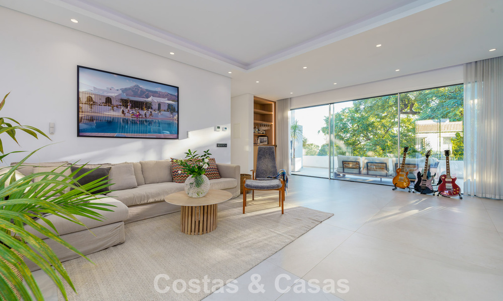 Hermosa villa de lujo con casa de invitados independiente en venta en Nueva Andalucía, Marbella 774128