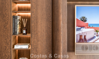Lujoso apartamento reformado con vistas al mar en venta en un exclusivo complejo de playa en Los Monteros, Marbella Este 778330 