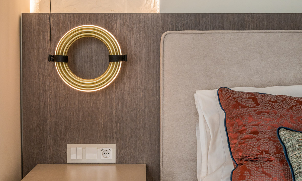 Lujoso apartamento reformado con vistas al mar en venta en un exclusivo complejo de playa en Los Monteros, Marbella Este 778349