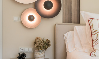 Elegante apartamento reformado con vistas al mar en venta en un exclusivo complejo de playa en Los Monteros, Marbella Este 778408 