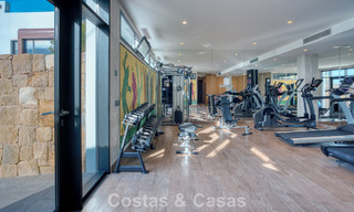 Lujoso apartamento dúplex en venta con vistas al mar en un complejo de alta gama en Sierra Blanca en la Milla de Oro de Marbella 774578 