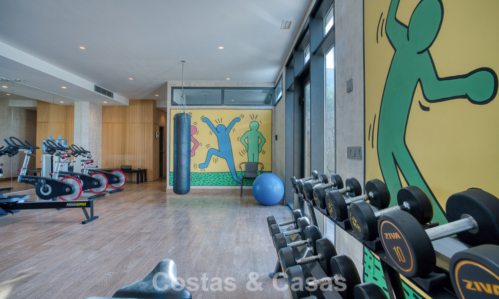 Lujoso apartamento dúplex en venta con vistas al mar en un complejo de alta gama en Sierra Blanca en la Milla de Oro de Marbella 774581