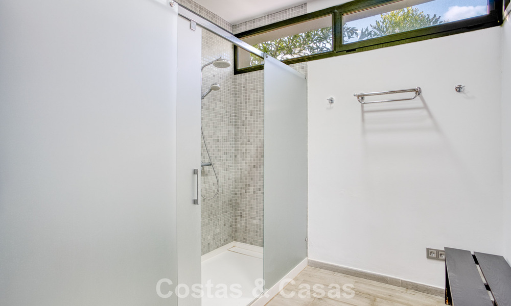 Lujoso apartamento dúplex en venta con vistas al mar en un complejo de alta gama en Sierra Blanca en la Milla de Oro de Marbella 774582