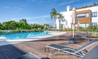 Lujoso apartamento dúplex en venta con vistas al mar en un complejo de alta gama en Sierra Blanca en la Milla de Oro de Marbella 774590 