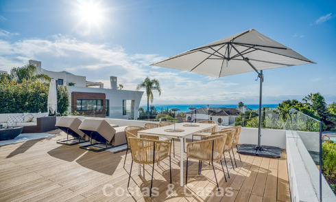 Lujoso apartamento dúplex en venta con vistas al mar en un complejo de alta gama en Sierra Blanca en la Milla de Oro de Marbella 774599