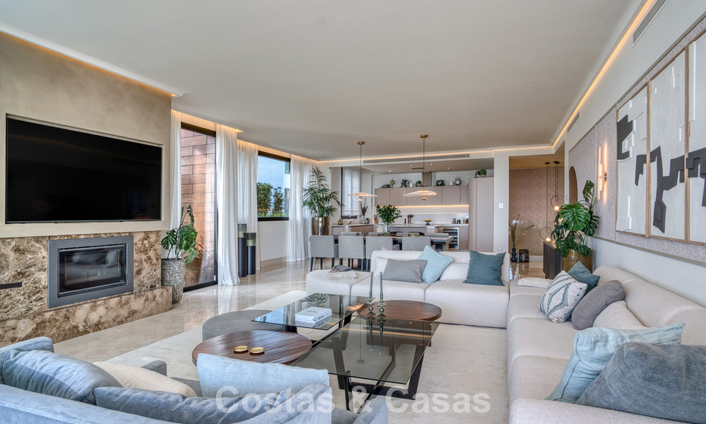 Lujoso apartamento dúplex en venta con vistas al mar en un complejo de alta gama en Sierra Blanca en la Milla de Oro de Marbella 774613