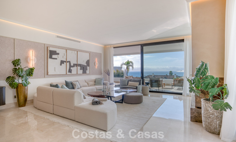 Lujoso apartamento dúplex en venta con vistas al mar en un complejo de alta gama en Sierra Blanca en la Milla de Oro de Marbella 774616