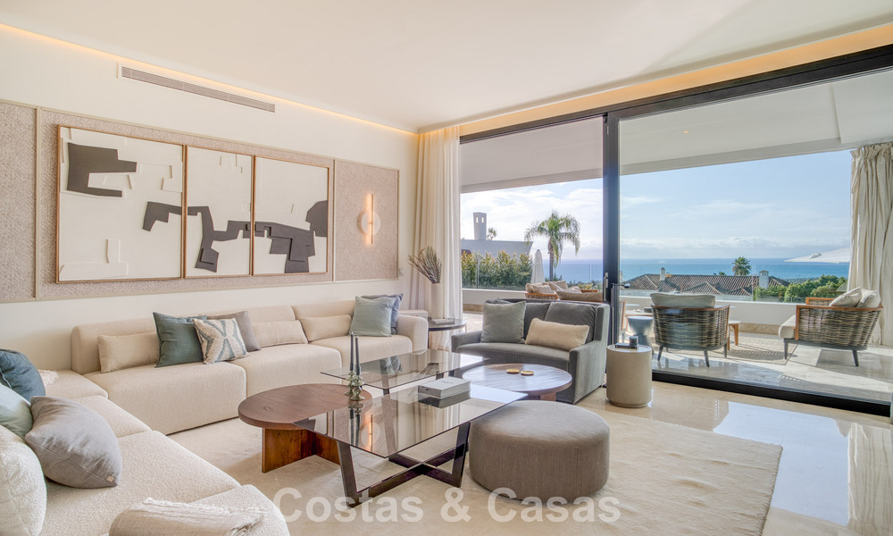 Lujoso apartamento dúplex en venta con vistas al mar en un complejo de alta gama en Sierra Blanca en la Milla de Oro de Marbella 774618