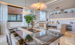 Lujoso apartamento dúplex en venta con vistas al mar en un complejo de alta gama en Sierra Blanca en la Milla de Oro de Marbella 774619 