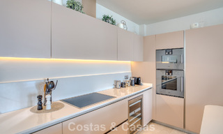 Lujoso apartamento dúplex en venta con vistas al mar en un complejo de alta gama en Sierra Blanca en la Milla de Oro de Marbella 774622 