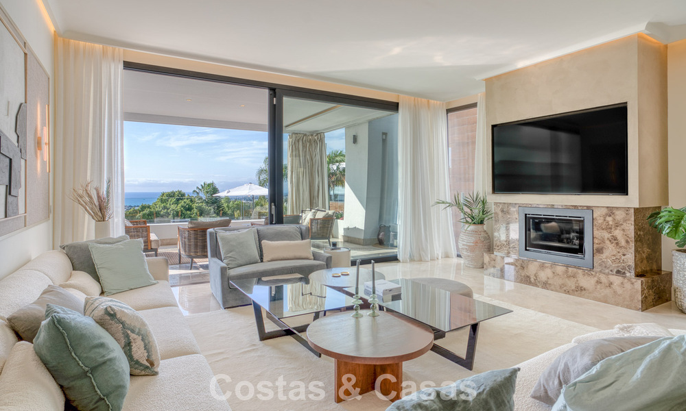 Lujoso apartamento dúplex en venta con vistas al mar en un complejo de alta gama en Sierra Blanca en la Milla de Oro de Marbella 774627