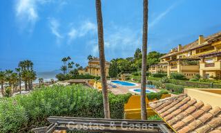 Amplio apartamento de 3 dormitorios con vistas panorámicas al mar en venta en un complejo de playa al este del centro de Marbella 774639 