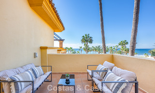 Amplio apartamento de 3 dormitorios con vistas panorámicas al mar en venta en un complejo de playa al este del centro de Marbella 774663 