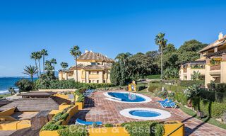 Amplio apartamento de 3 dormitorios con vistas panorámicas al mar en venta en un complejo de playa al este del centro de Marbella 774665 