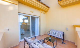 Amplio apartamento de 3 dormitorios con vistas panorámicas al mar en venta en un complejo de playa al este del centro de Marbella 774666 