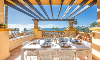 Amplio apartamento de 3 dormitorios con vistas panorámicas al mar en venta en un complejo de playa al este del centro de Marbella 774699 