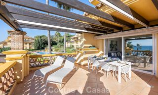 Amplio apartamento de 3 dormitorios con vistas panorámicas al mar en venta en un complejo de playa al este del centro de Marbella 774704 