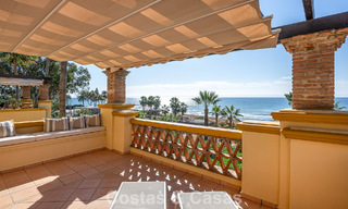 Amplio apartamento de 3 dormitorios con vistas panorámicas al mar en venta en un complejo de playa al este del centro de Marbella 774712 