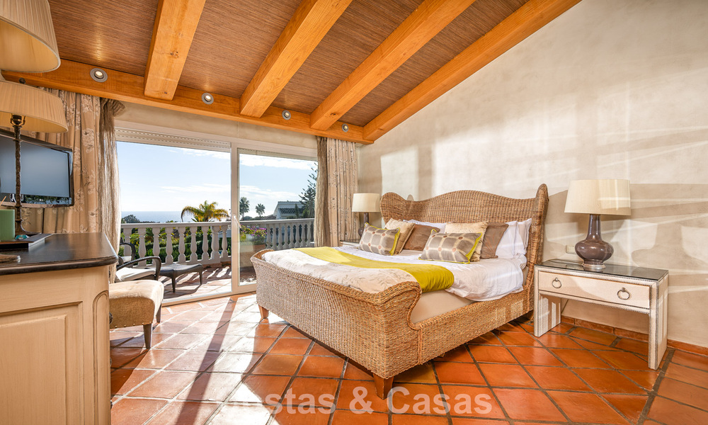 Preciosa villa de estilo español con impresionantes vistas al mar en venta en Elviria, Marbella Este 774745