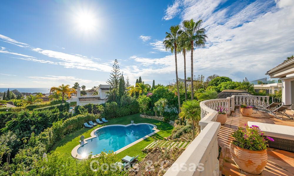Preciosa villa de estilo español con impresionantes vistas al mar en venta en Elviria, Marbella Este 774750