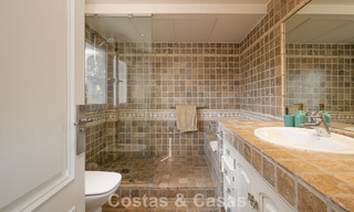 Preciosa villa de estilo español con impresionantes vistas al mar en venta en Elviria, Marbella Este 774760 