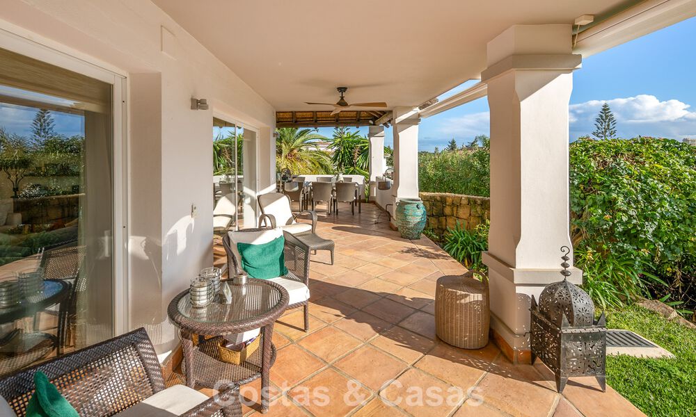 Preciosa villa de estilo español con impresionantes vistas al mar en venta en Elviria, Marbella Este 774762