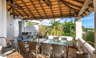 Preciosa villa de estilo español con impresionantes vistas al mar en venta en Elviria, Marbella Este 774764 