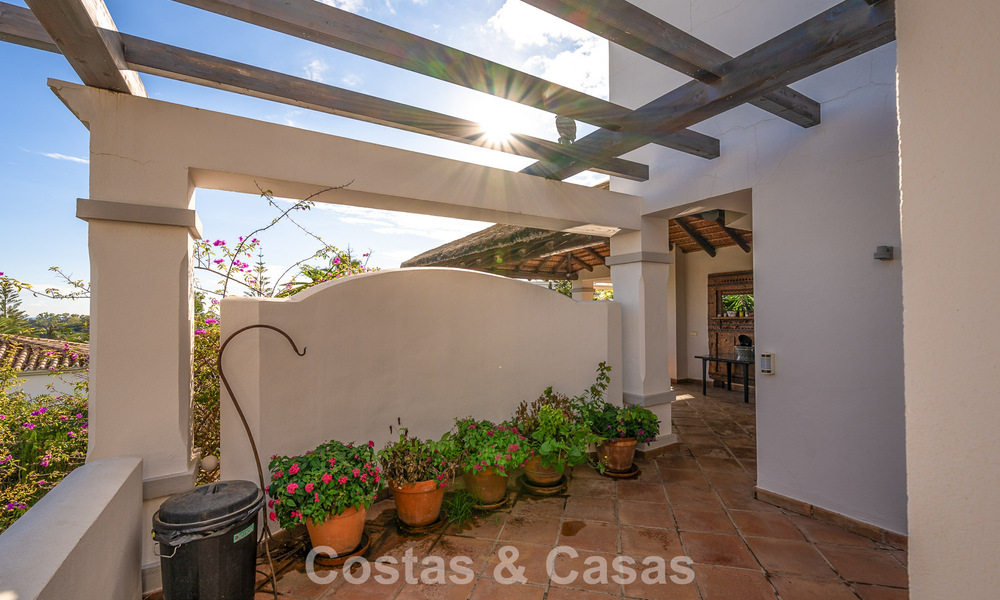 Preciosa villa de estilo español con impresionantes vistas al mar en venta en Elviria, Marbella Este 774767