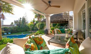 Preciosa villa de estilo español con impresionantes vistas al mar en venta en Elviria, Marbella Este 774769 