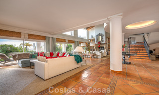 Preciosa villa de estilo español con impresionantes vistas al mar en venta en Elviria, Marbella Este 774791 