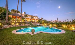 Preciosa villa de estilo español con impresionantes vistas al mar en venta en Elviria, Marbella Este 774801 