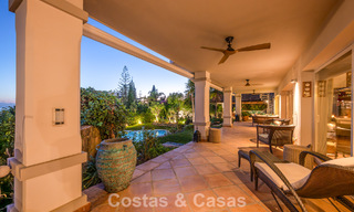 Preciosa villa de estilo español con impresionantes vistas al mar en venta en Elviria, Marbella Este 774808 